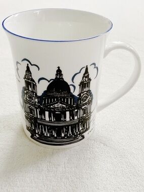 Nicholas John St Paul’s Cathedral London Mug Bone China England Souvenir